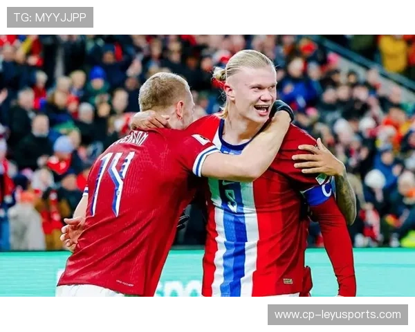 世界杯哈兰德头球破门晋级在望大家沸腾